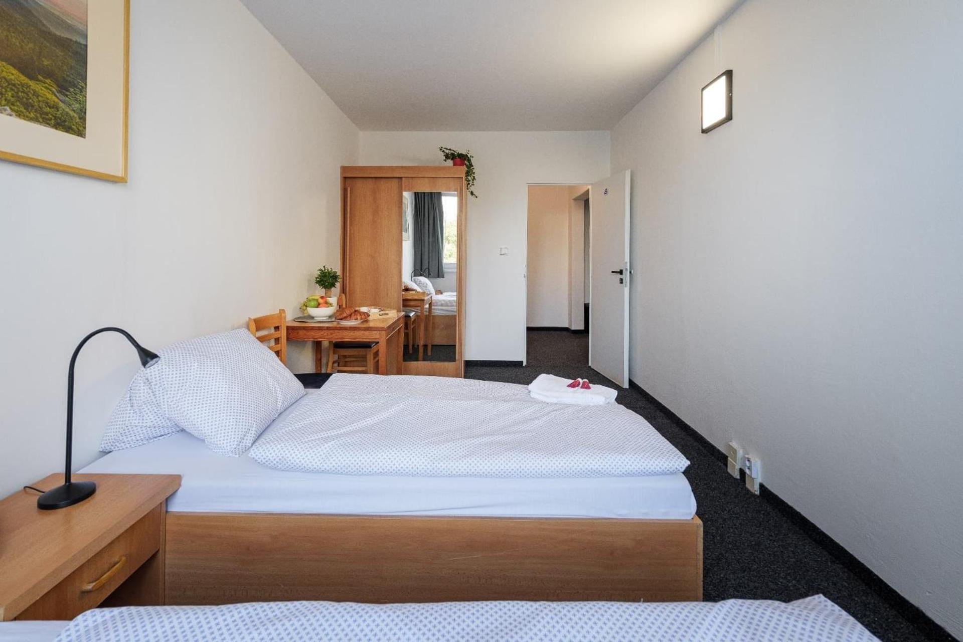 Albergue Cooliving Praga Exterior foto