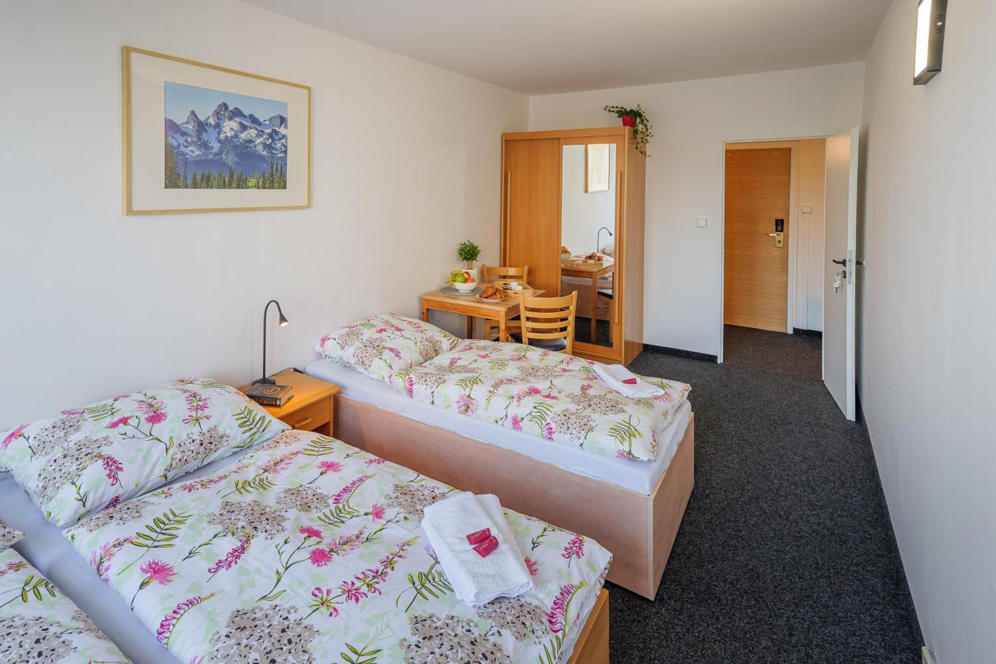 Albergue Cooliving Praga Exterior foto