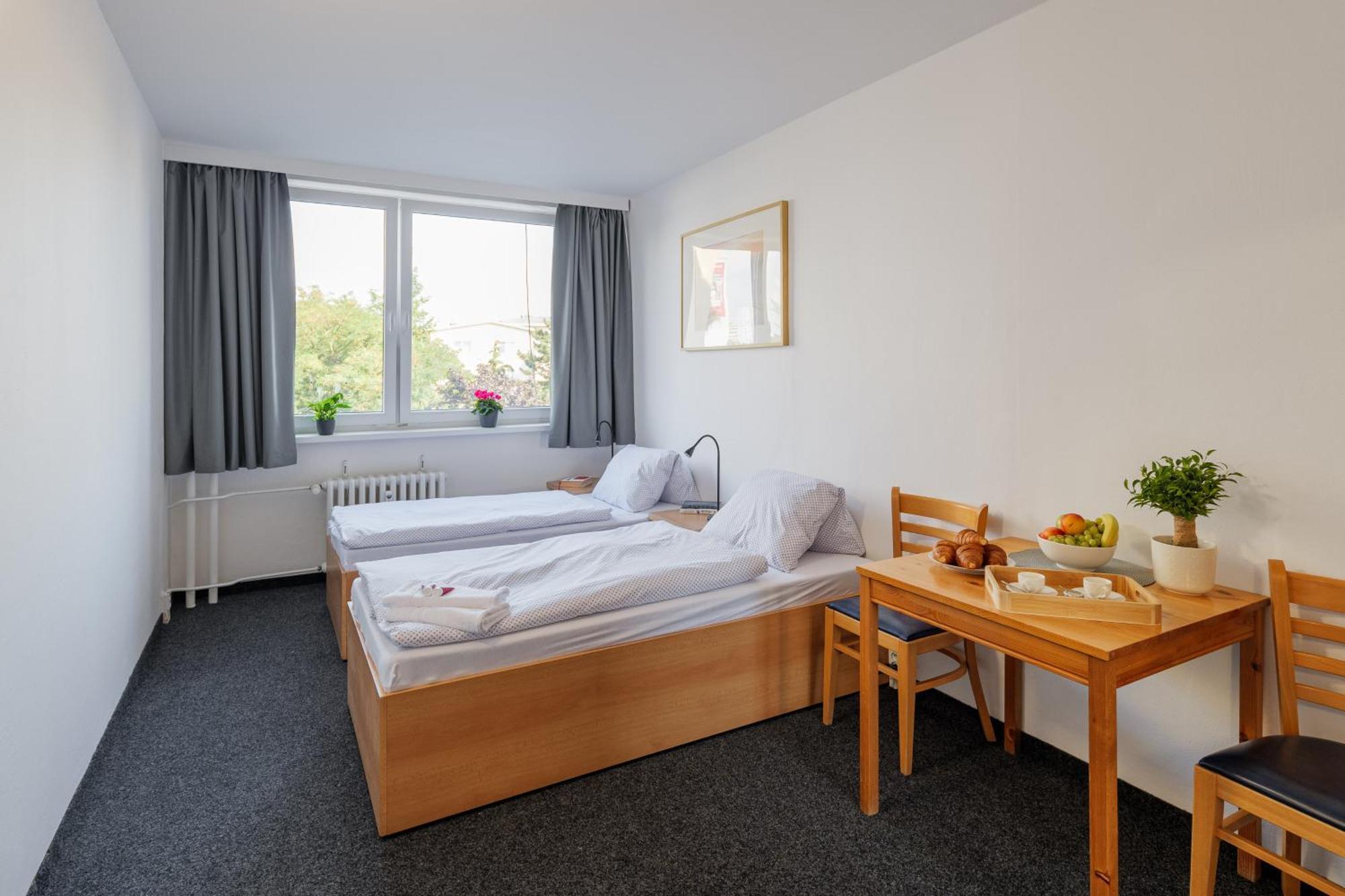 Albergue Cooliving Praga Exterior foto